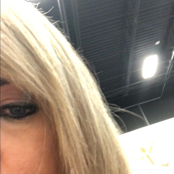 Meet your Posher, Sarah - Picture 1 of 1